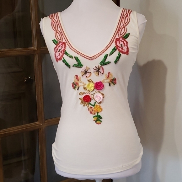 𝅺AZIZ Beaded Tank Top NWOT - Picture 1 of 4